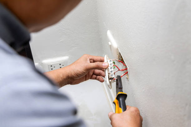 Best Electrician Near Me  in Damascus, OR